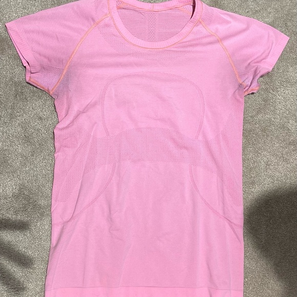 Lululemon Swiftly Tech Short-Sleeve - Picture 1 of 3